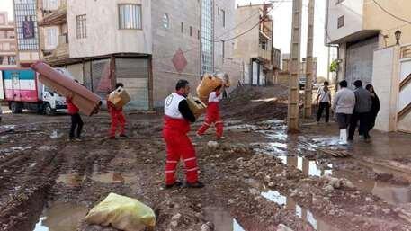 از نجات 40 گرفتار در کوه های کنگان تا فعالیت 70 امدادگر در از نجات 40 گرفتار در کوه های کنگان تا فعالیت 70 امدادگر در سیل جنوب کرمان